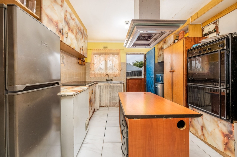 3 Bedroom Property for Sale in Hillcrest Heights Western Cape